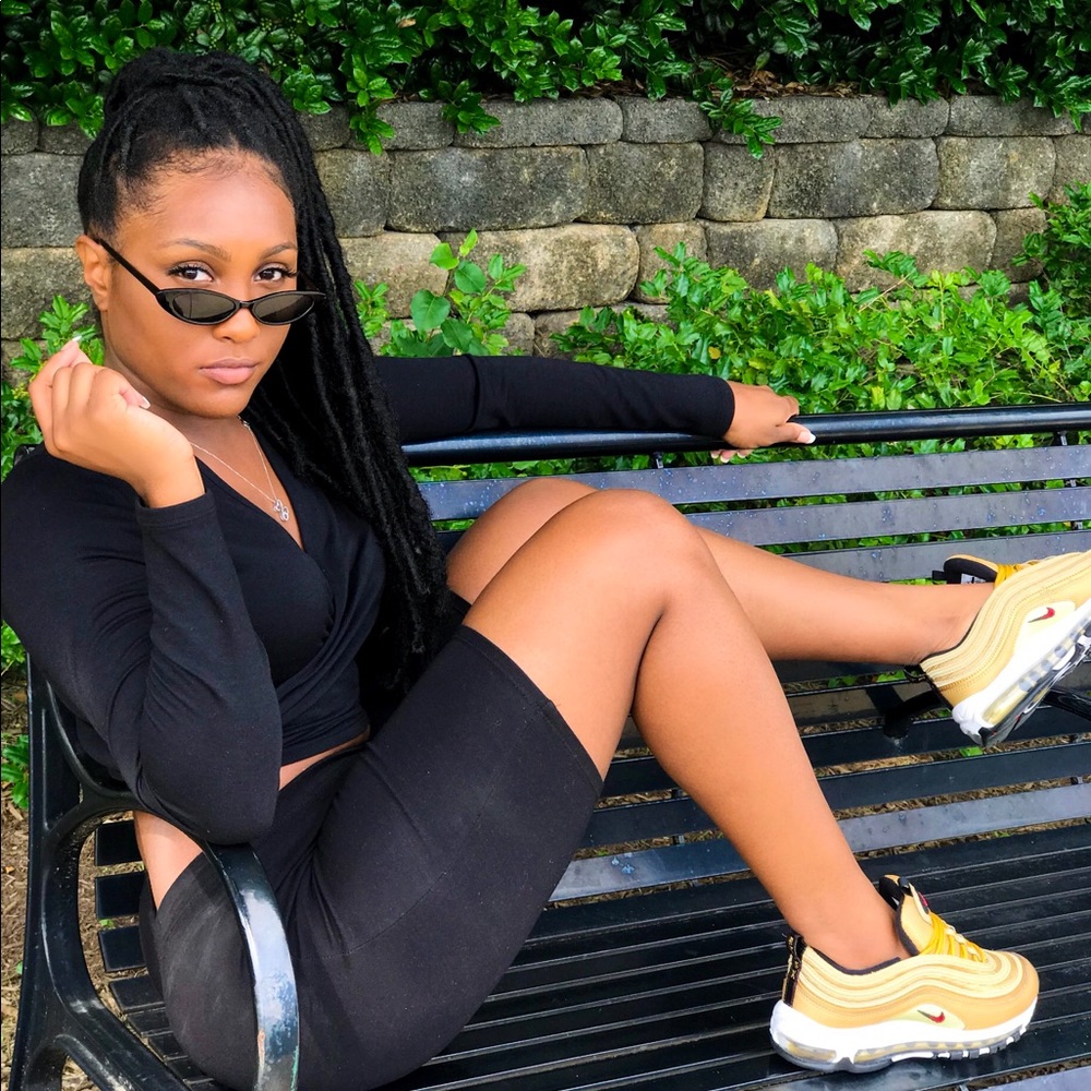 Meet your Posher, Jada